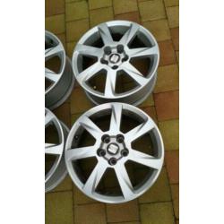 Te koop Origineel Seat Ibiza velgen 15 inch ET 38 steek 5x10