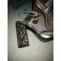 Dames sandalen zilver met glitter maat 37