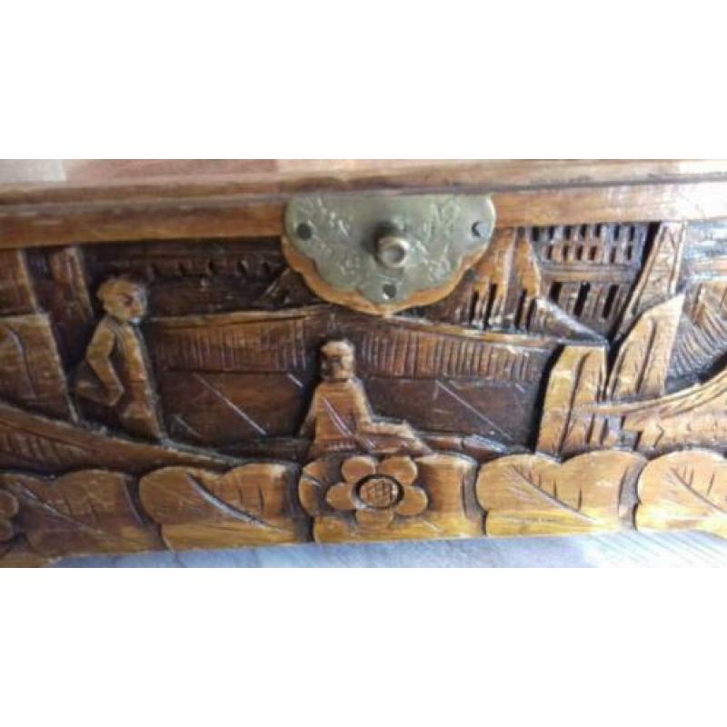 A very nice Hand Carved ( Japanese? ) Wooden Box 15 x 25 cm