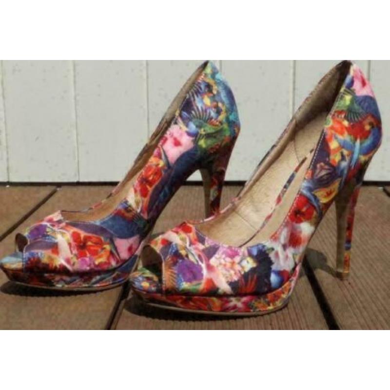 MANFIELD prachtige bloemenprint pump mt 39