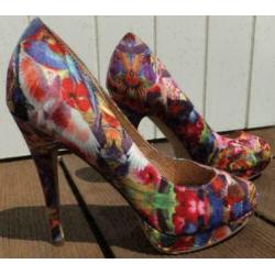 MANFIELD prachtige bloemenprint pump mt 39