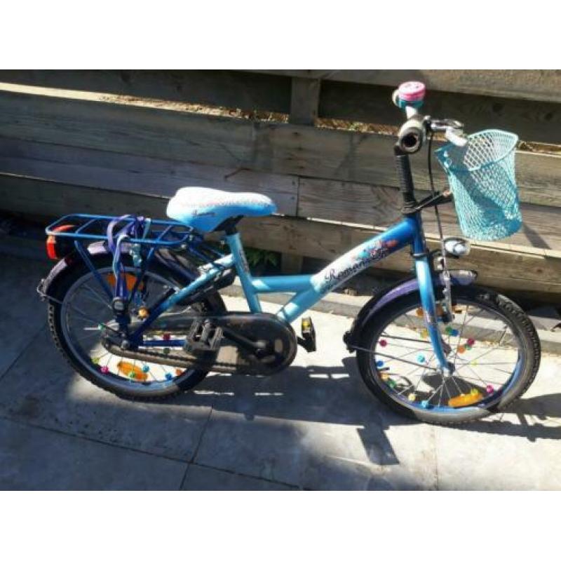 loekie kinderfiets voor kids van 4 tot 6 jaar blauw paars