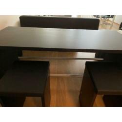 Complete bartafel set: tafel, bank, krukken - met zwart leer