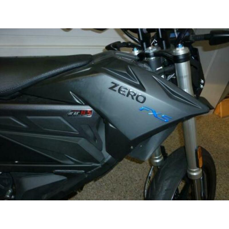 Zero Motorcycles, FXS, S, SR, SR/F, DSR en Black Forest