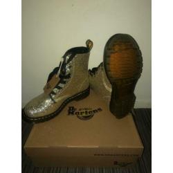 Dr Martens 40