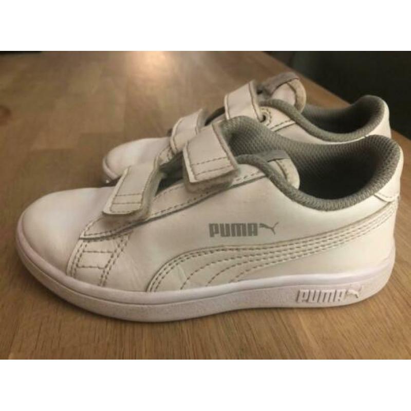 ** Witte Puma sneakers (zgan) maat 29 € 6,50 **