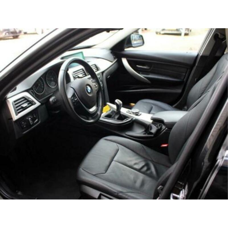 BMW 3 Serie Touring 320d 164 PK High Executive Leder Xenon N