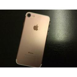 I phone 7 rosé kleurig.32 gb