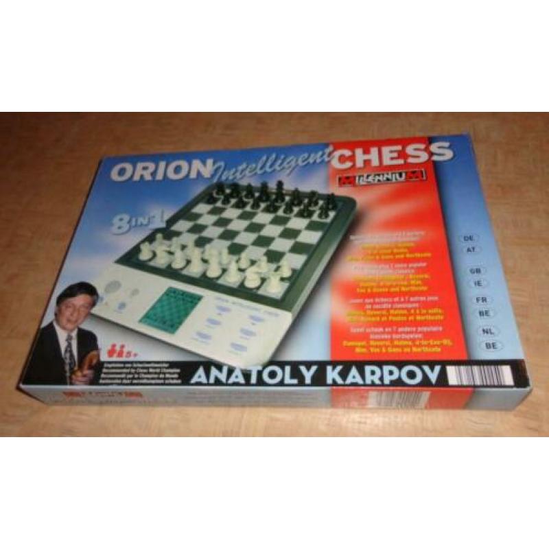 Millennium Orion Intelligent Chess 8 in 1 (schaak) computer