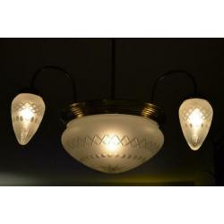 Fraaie ART-DECO lamp met geslepen gesatineerd glas