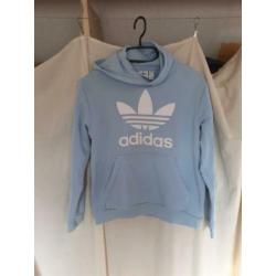 Adidas sweater maat 152