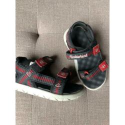 Timberland sandalen maat 24