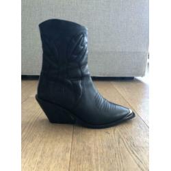 Zwarte leren cowboyboots maat 38 van Asos