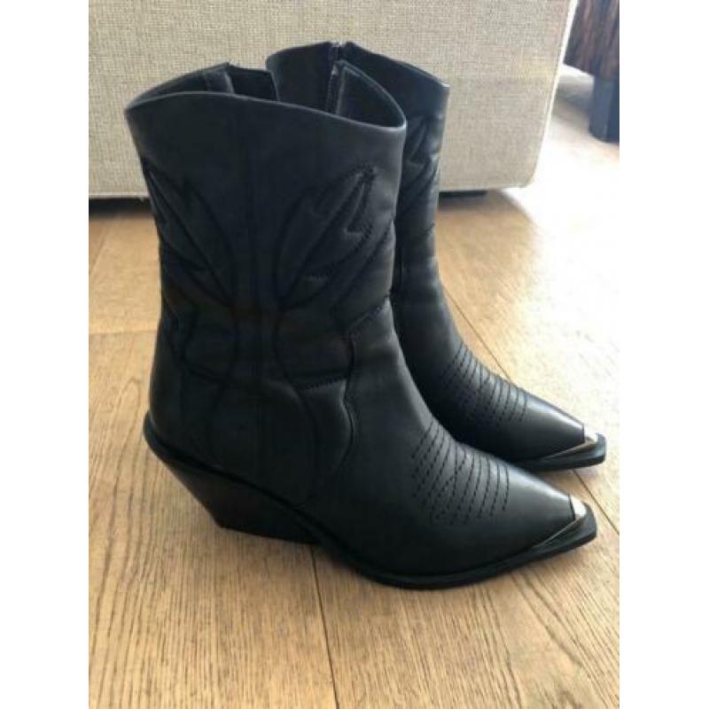 Zwarte leren cowboyboots maat 38 van Asos