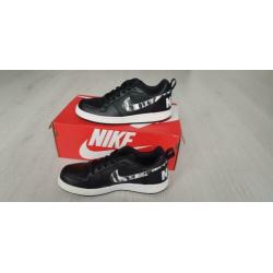 Nike Court Borough Low (GS) maat 39