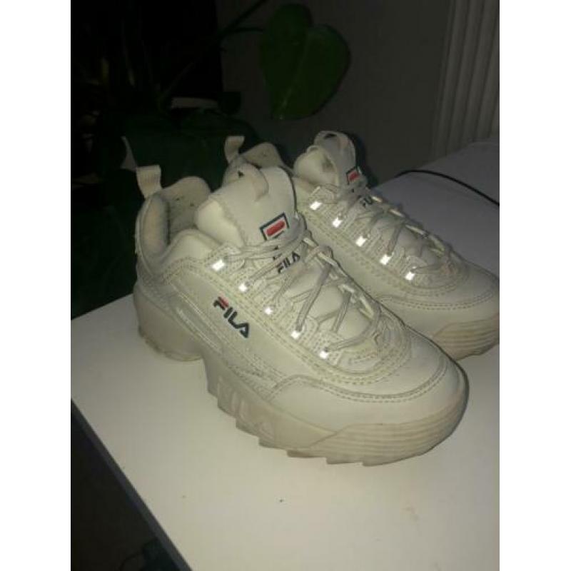 Maat 38 Nette witte FILA low disruptor schoenen