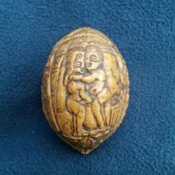 Bijzondere Netsuke walnoot