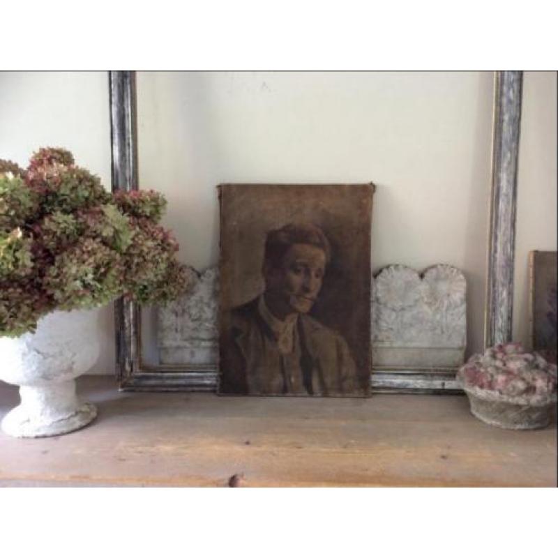 Oud geschilderd shabby portret