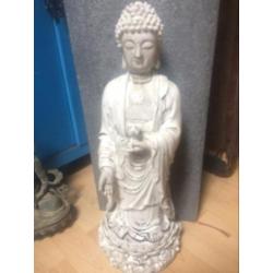 Oud blanc de chine beeld swastika 42cm.