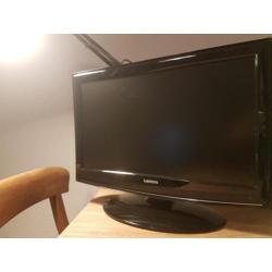 Lenco DVT-1923 LCD TV