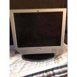 Monitor HP 1530