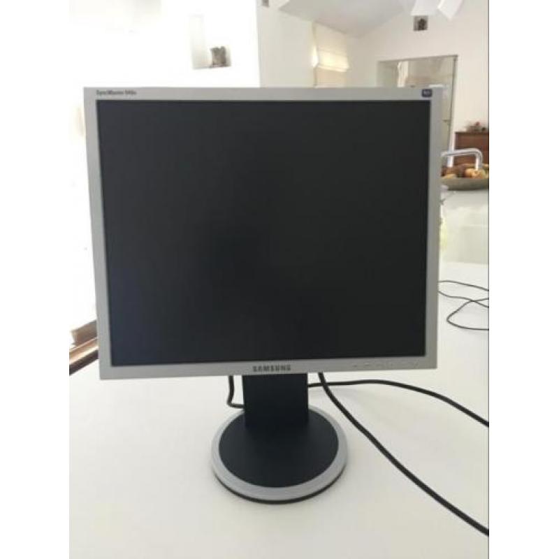 Mooie computermonitor van Samsung SyncMaster 940B