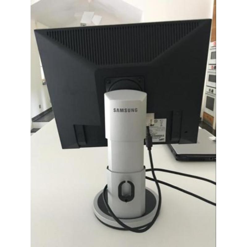 Mooie computermonitor van Samsung SyncMaster 940B