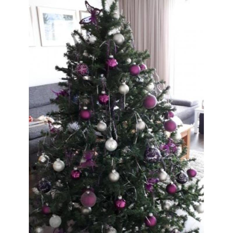 Kerstboom 1.80 hoog excl ballen incl losse verlichting+poot