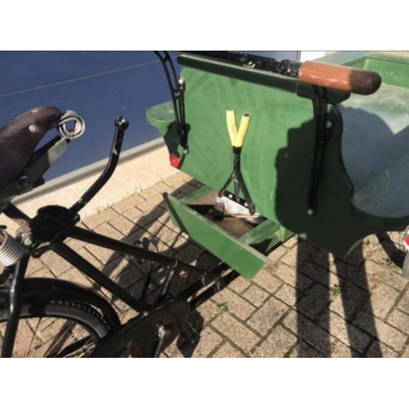 Antieke bakfiets