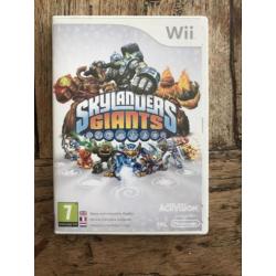 Skylanders Giants met drie poppetjes