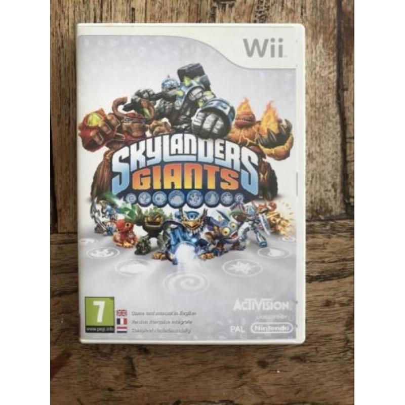 Skylanders Giants met drie poppetjes